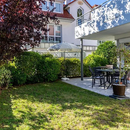 Apartment Am Park 4 *