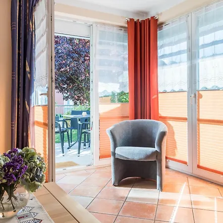 Apartment Am Park 4 *